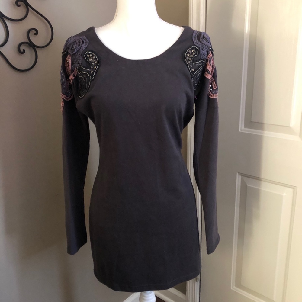 Lulumari Long Sleeve Top